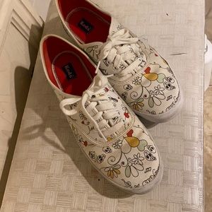 Keds. Cotton tennis shoes , size 9